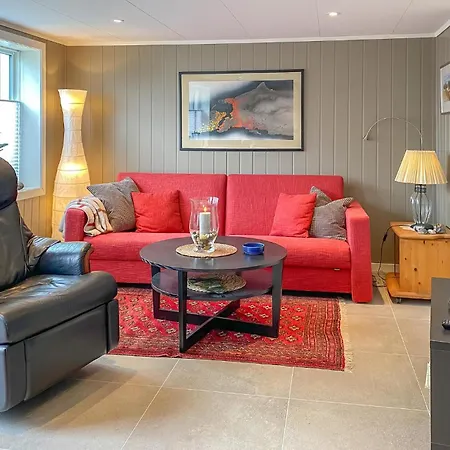 Lovely In With Wifi Apartment Myklebost